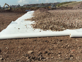 CONTRACTOR PACK - GROWTIVATION  EARTHWORX NON WOVEN GEOTEXTILE FABRIC | 4.5m x 100m | BROWN