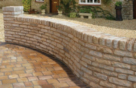 COTTAGE NATURAL STONE WALLING - 290 x 100 x 40/70mm - COTSWOLD